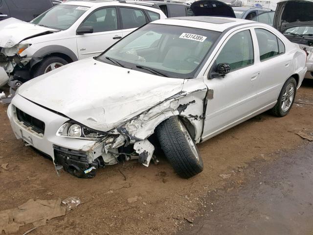 YV1RS592052450370 - 2005 VOLVO S60 2.5T WHITE photo 2