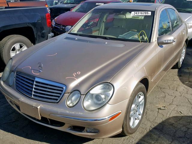 WDBUF65J43X100150 - 2003 MERCEDES-BENZ E 320 TAN photo 2