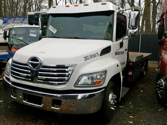 5PVND8JN2A4S50191 - 2010 HINO 258 WHITE photo 2