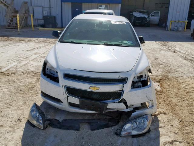 1G1ZB5E06CF315404 - 2012 CHEVROLET MALIBU LS თეთრი ფოტო 9
