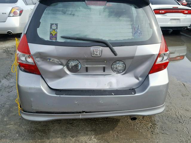 JHMGD38668S006106 - 2008 HONDA FIT SPORT SILVER photo 9