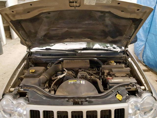 1J4GR48KX6C359133 - 2006 JEEP GRAND CHER SILVER photo 7