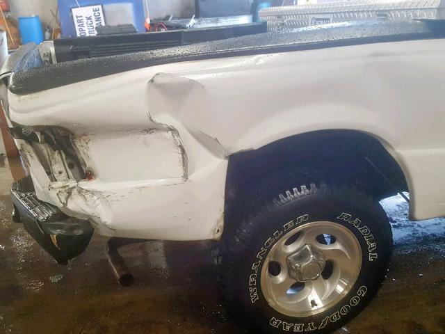 1FTYR10U03PA37157 - 2003 FORD RANGER WHITE photo 9