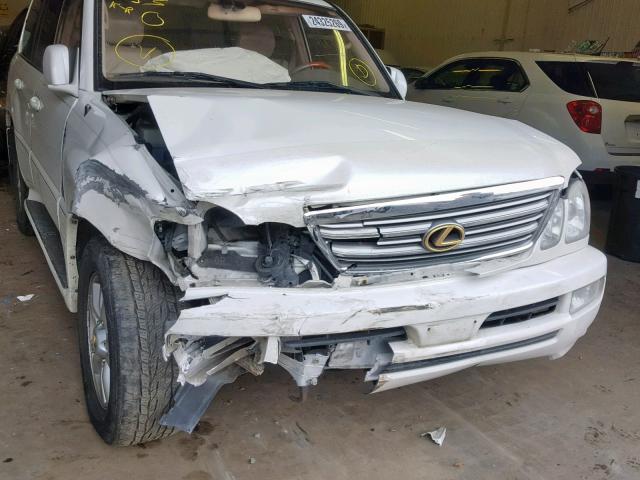 JTJHT00W933528439 - 2003 LEXUS LX 470 WHITE photo 9