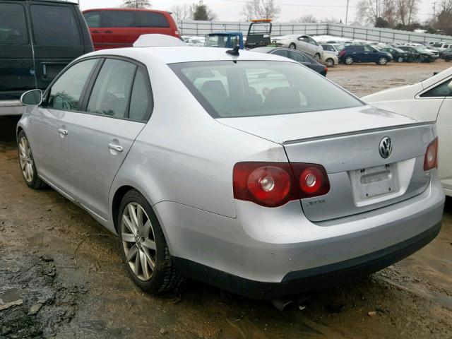 3VWRA7AJ9AM064411 - 2010 VOLKSWAGEN JETTA WOLF SILVER photo 3