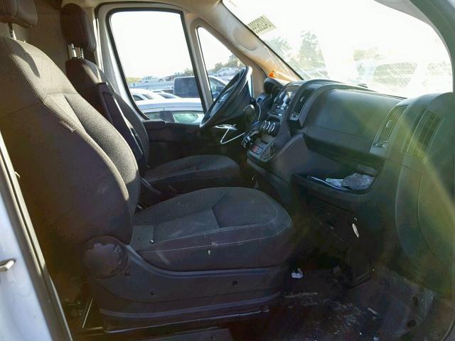 3C6TRVDG2JE119787 - 2018 RAM PROMASTER 白色 照片 5