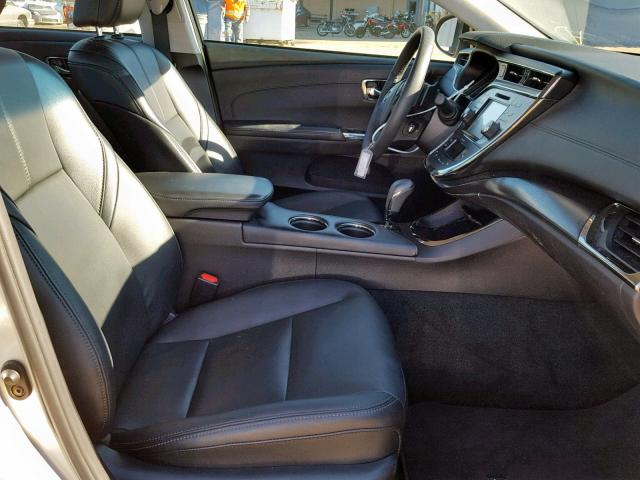 4T1BK1EB0JU284559 - 2018 TOYOTA AVALON XLE SILVER photo 5