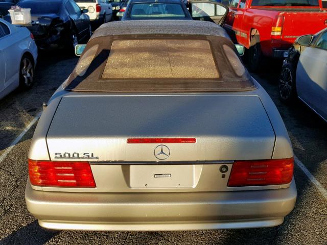 WDBFA66E6NF053382 - 1992 MERCEDES-BENZ 500 SL GOLD photo 6