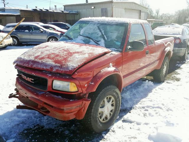 1GTCT19WXTK521267 - 1996 GMC SONOMA RED photo 2