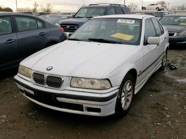 WBACD4329WAV59763 - 1998 BMW 328 I AUTO WHITE photo 2