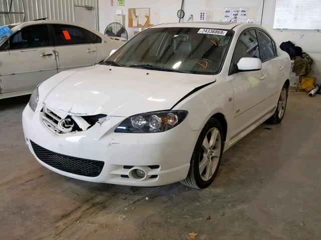 JM1BK123551237360 - 2005 MAZDA 3 S WHITE photo 2