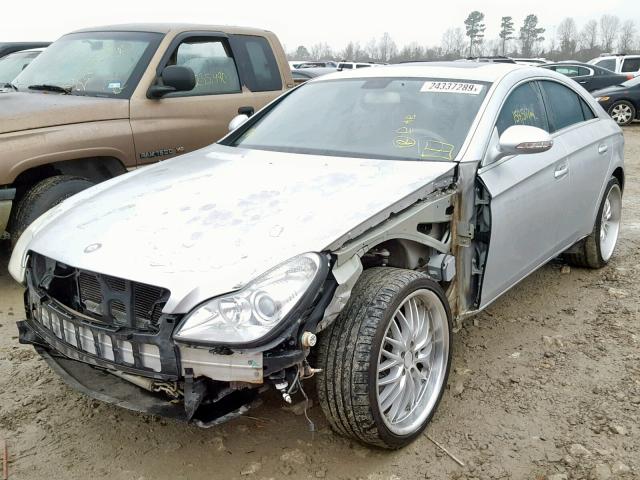 WDDDJ72X97A102036 - 2007 MERCEDES-BENZ CLS 550 SILVER photo 2