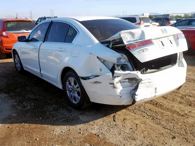 1HGCP2F40BA107160 - 2011 HONDA ACCORD LXP WHITE photo 3