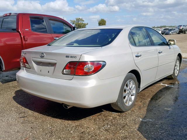 JTHBF30G220032343 - 2002 LEXUS ES 300 SILVER photo 4