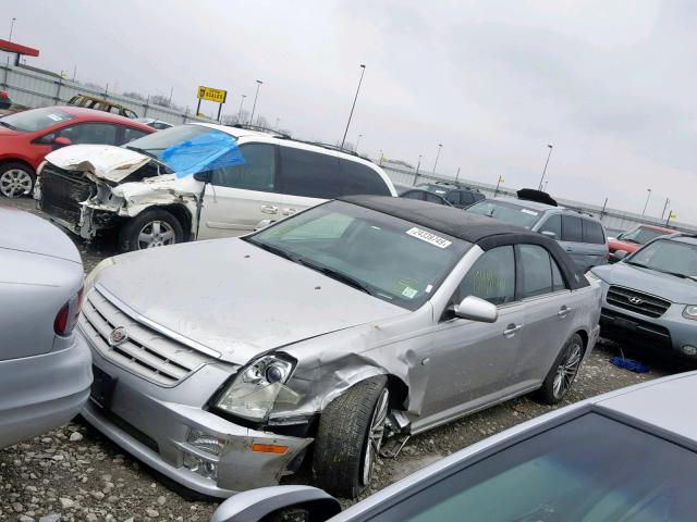 1G6DW677850134352 - 2005 CADILLAC STS SILVER photo 2