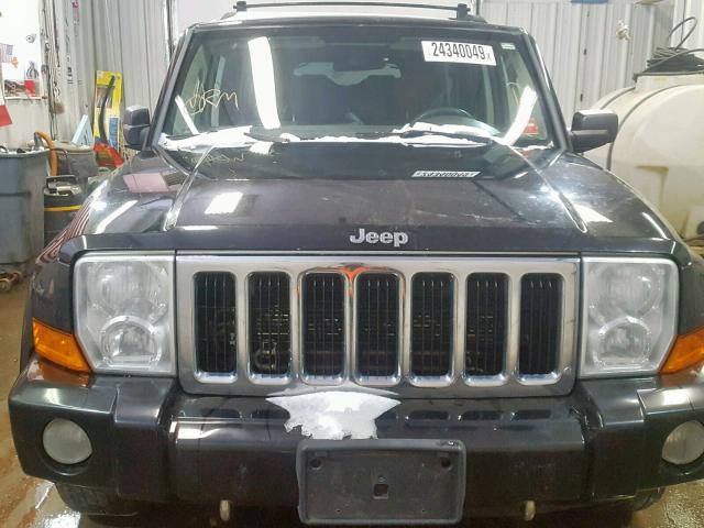 1J8HG48KX6C337755 - 2006 JEEP COMMANDER BLACK photo 9