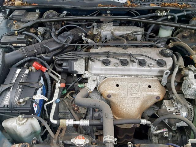 19UYA1251VL016410 - 1997 ACURA 2.2CL GREEN photo 7