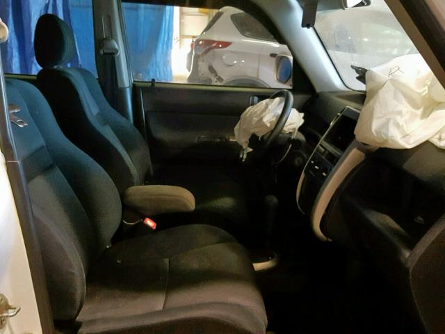 JTLKT324X64098090 - 2006 TOYOTA SCION XB Ақ фото 5