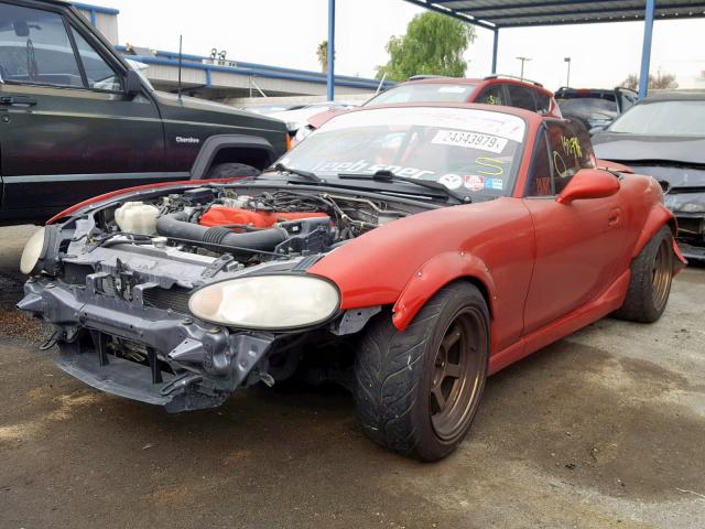 JM1NB353620229533 - 2002 MAZDA MX-5 MIATA RED photo 2