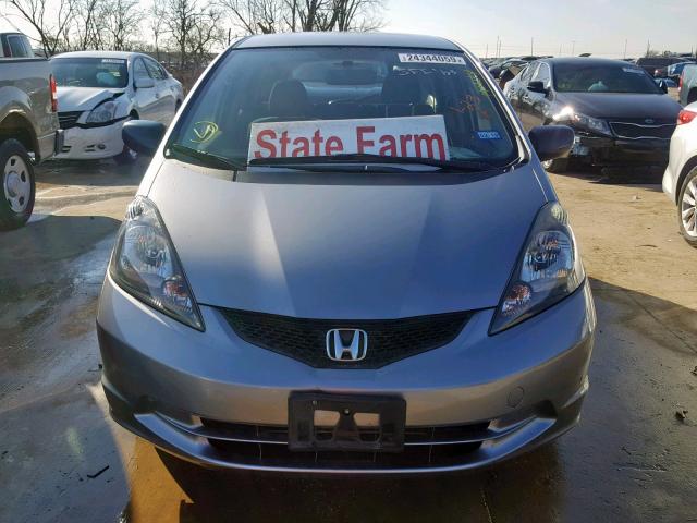 JHMGE8H27AS026927 - 2010 HONDA FIT SILVER photo 9