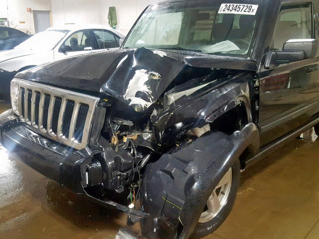 1J8HG48K98C132527 - 2008 JEEP COMMANDER BLACK photo 9
