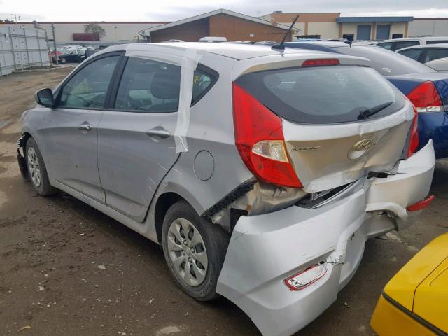 KMHCT5AE1HU330712 - 2017 HYUNDAI ACCENT SE SILVER photo 3