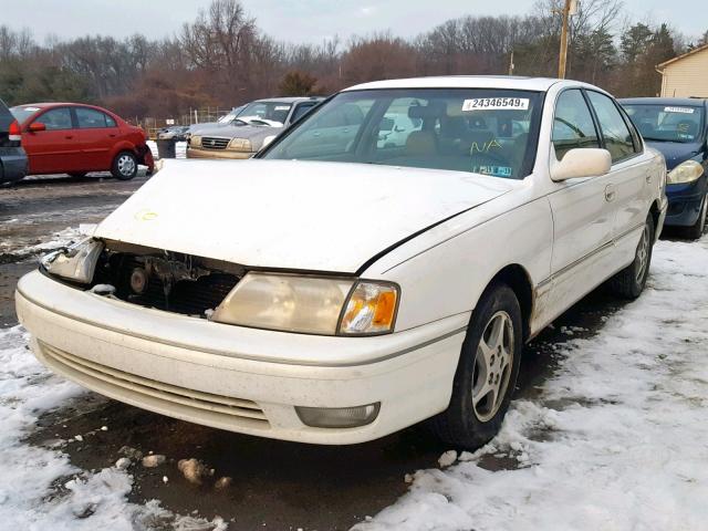 4T1BF18B5WU215681 - 1998 TOYOTA AVALON WHITE photo 2