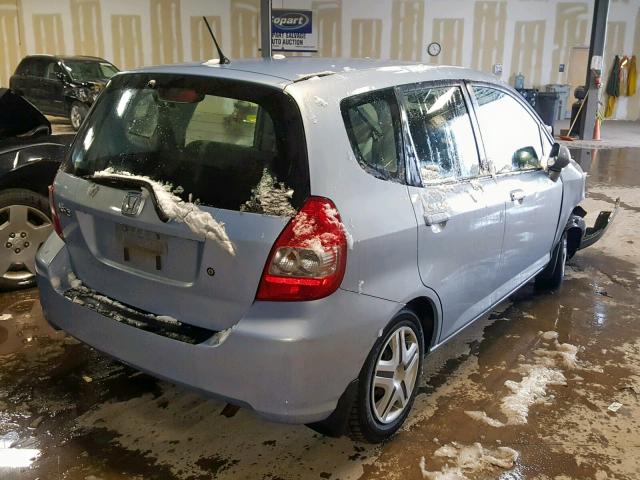 JHMGD38458S071270 - 2008 HONDA FIT BLUE photo 4