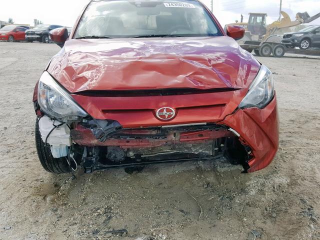 3MYDLBZVXGY109392 - 2016 TOYOTA SCION IA RED photo 9