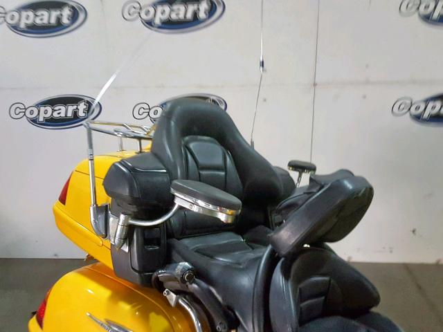 1HFSC470X3A202801 - 2003 HONDA GL1800 YELLOW photo 6