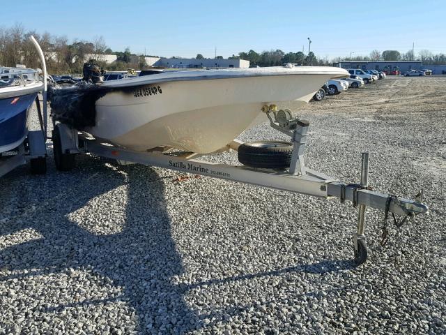 EKH1J026A808 - 2008 CARS BOAT WHITE photo 1