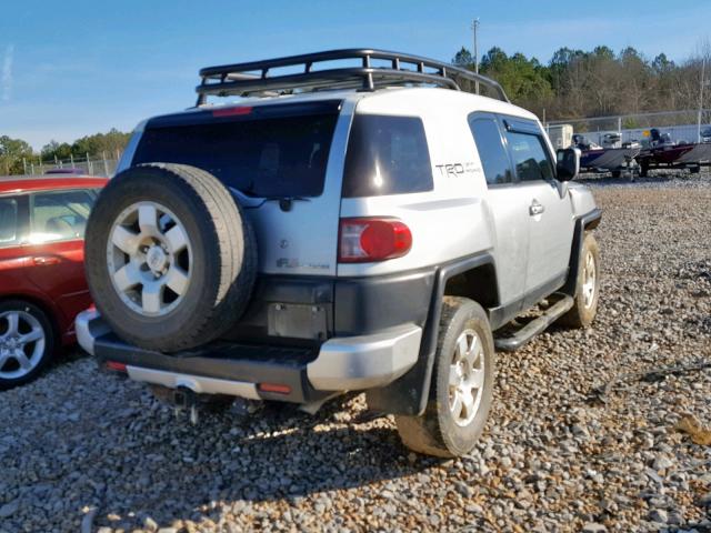 JTEBU11F070067791 - 2007 TOYOTA FJ CRUISER SILVER photo 4