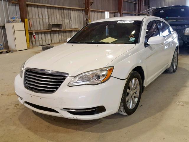 1C3BC1FB2BN521441 - 2011 CHRYSLER 200 TOURIN WHITE photo 2