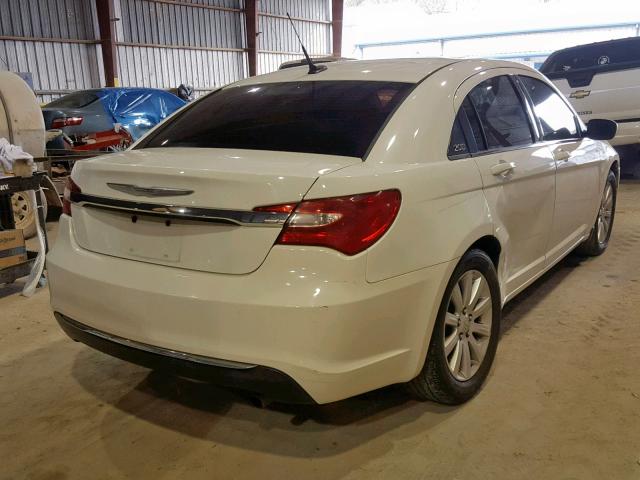 1C3BC1FB2BN521441 - 2011 CHRYSLER 200 TOURIN WHITE photo 4