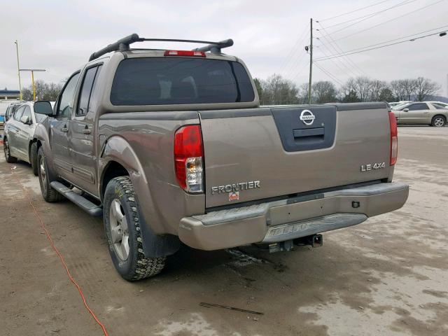 1N6AD07W98C406854 - 2008 NISSAN FRONTIER C BROWN photo 3