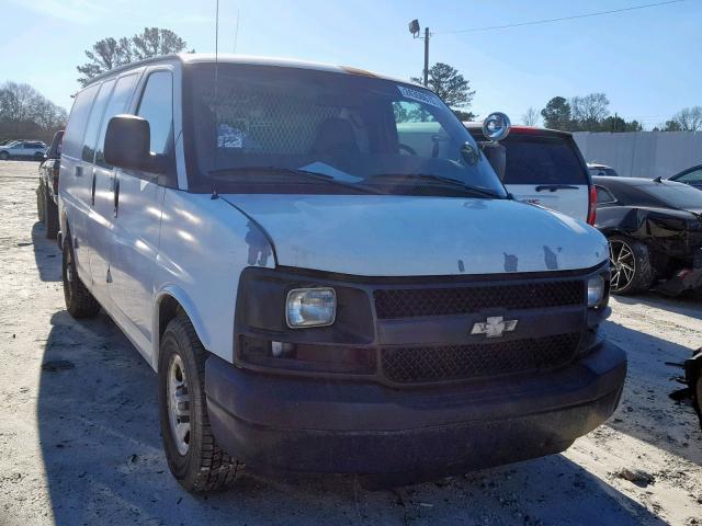 1GCFH15T861244140 - 2006 CHEVROLET EXPRESS G1 WHITE photo 1