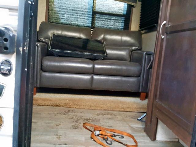 1UJBJ0BT4J1T90240 - 2018 JAYC TRAILER 白色 照片 7