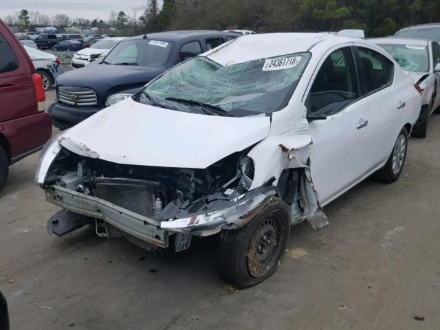 3N1CN7AP6GL847821 - 2016 NISSAN VERSA S WHITE photo 2