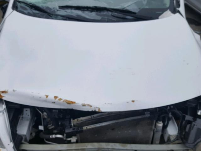 3N1CN7AP6GL847821 - 2016 NISSAN VERSA S WHITE photo 7