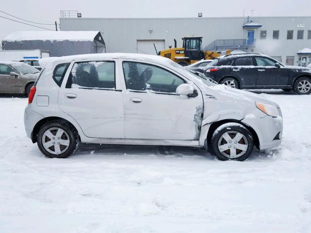 3G1TC6DG9BL138052 - 2011 CHEVROLET AVEO LT SILVER photo 9