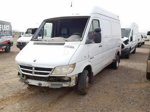 WD0PD444365885837 - 2006 DODGE SPRINTER 3 WHITE photo 2