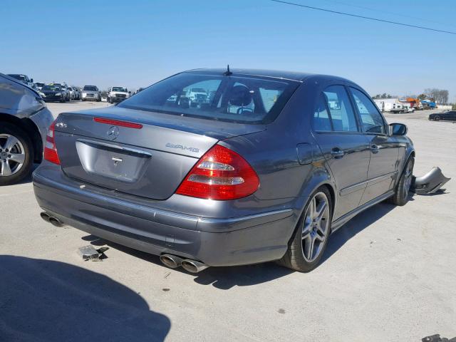 WDBUF76J05A742570 - 2005 MERCEDES-BENZ E 55 AMG BLUE photo 4