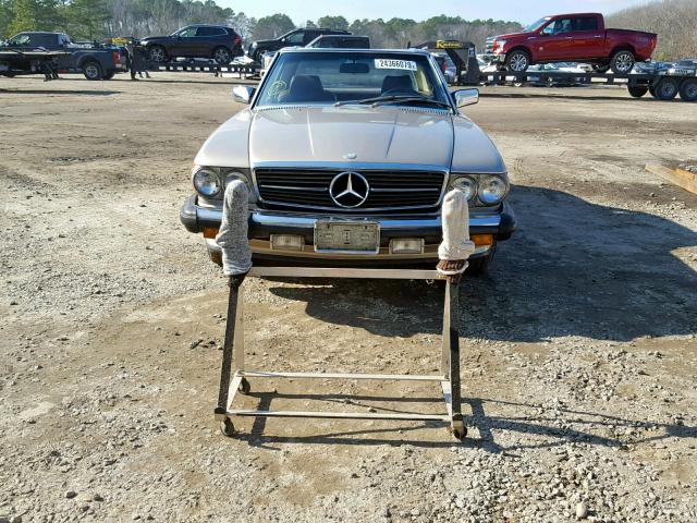 WDBBA48D8GA047526 - 1986 MERCEDES-BENZ 560 SL TAN photo 9