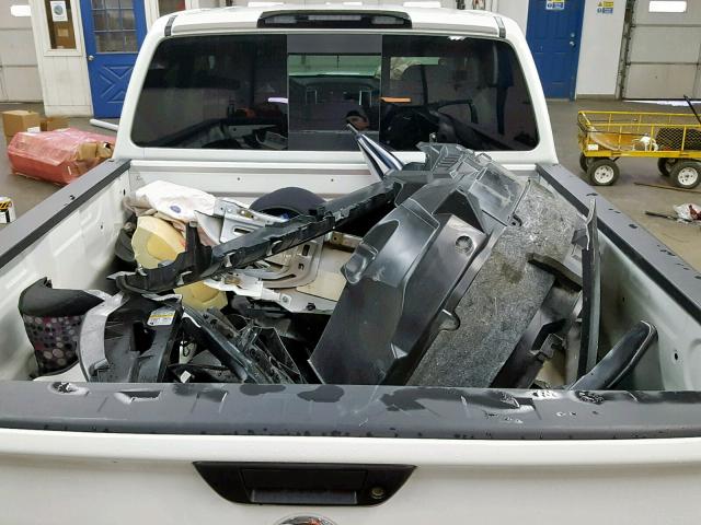 1N6AA1EK3HN534736 - 2017 NISSAN TITAN S WHITE photo 9