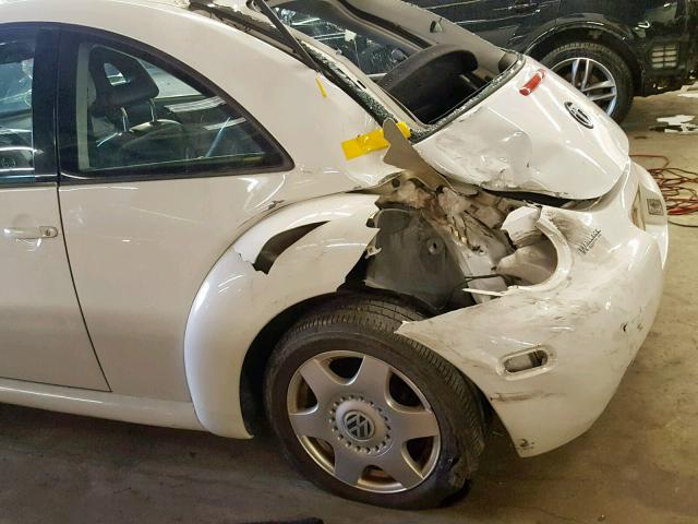 3VWCP21CX1M480556 - 2001 VOLKSWAGEN NEW BEETLE Silber Foto 9