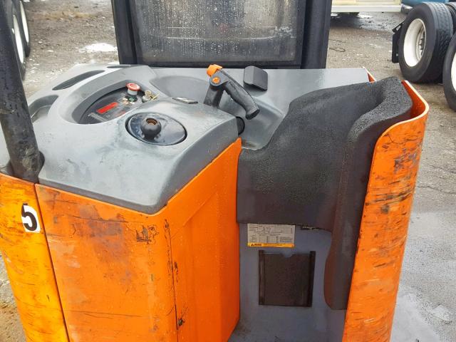 00000000000030031 - 1999 TOYOTA FORKLIFT ORANGE photo 6