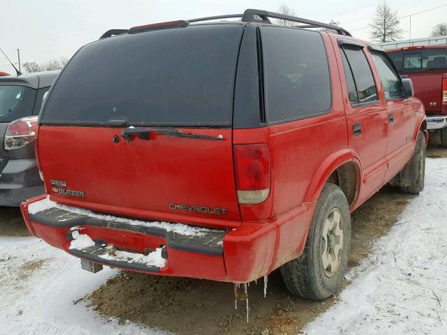 1GNDT13W32K185559 - 2002 CHEVROLET BLAZER RED photo 4