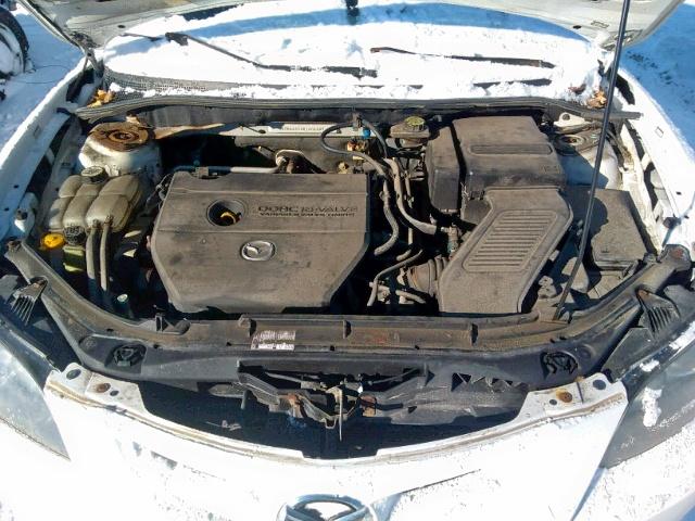 JM1BK323681801467 - 2008 MAZDA 3 S WHITE photo 7