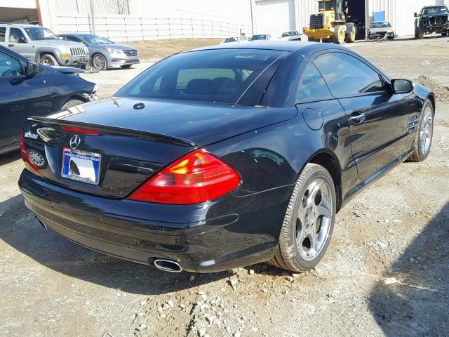 WDBSK75F55F093223 - 2005 MERCEDES-BENZ SL 500 BLACK photo 4