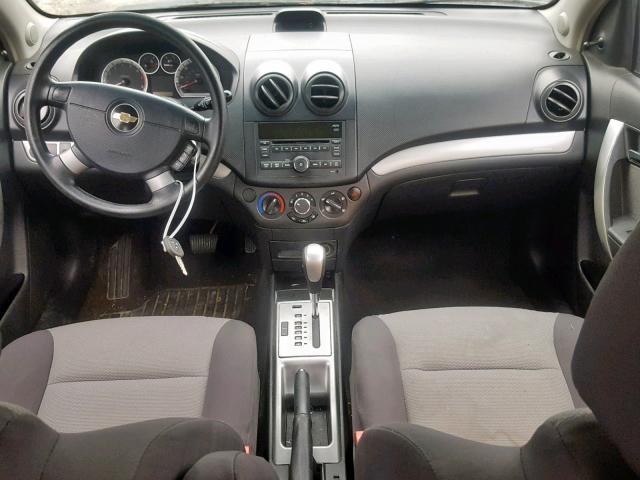 KL1TD66EX9B314058 - 2009 CHEVROLET AVEO LS BLUE photo 9